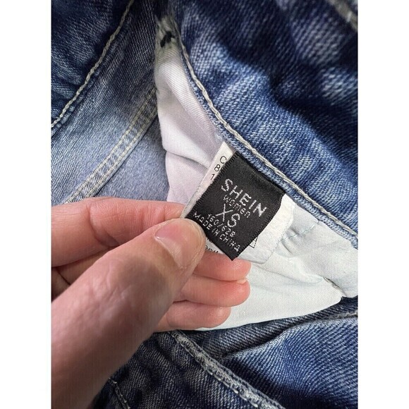 Shein High Waist Letter and Cartoon Graphic Jeans Size: XS Color: Blue - Picture 11 of 12